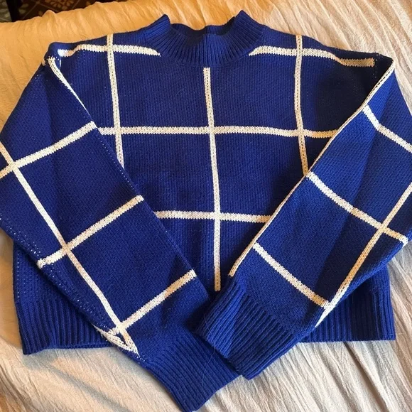 Navy Blue Sweater - Picture 1 of 2